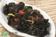 黑木耳是堿性食物嗎？黑木耳是酸性還是堿性？