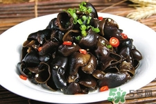 泡黑木耳用什么水泡？泡木耳用熱水還是涼水？