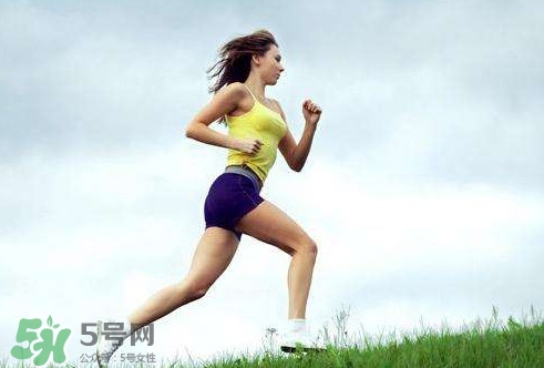 女生馬甲線怎么練？馬甲線多久能練出來
