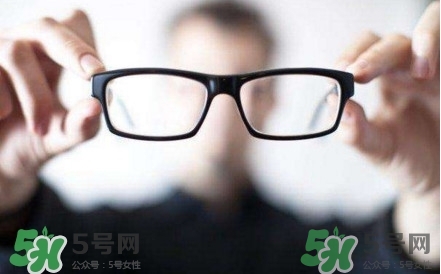 近視眼吃什么對眼睛好？近視眼吃什么好