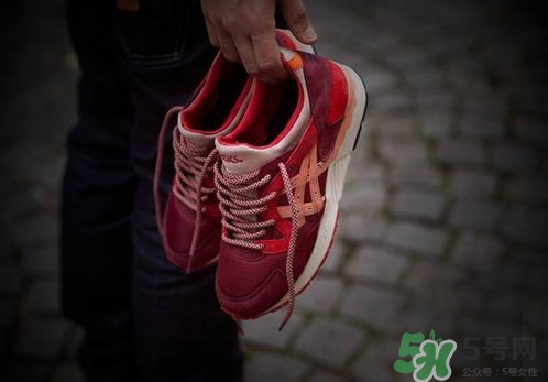 亞瑟士和耐克哪個好？asics和nike跑鞋哪個更好？