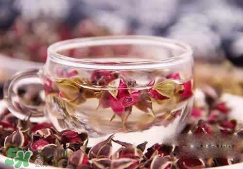 玫瑰水泡面膜怎么樣？玫瑰水怎么泡面膜？
