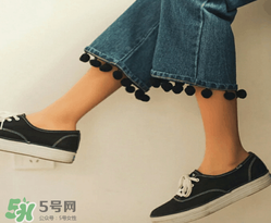 牛仔闊腿褲搭配什么鞋子？闊腿牛仔褲搭配什么鞋子好看？