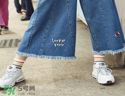 牛仔闊腿褲搭配什么鞋子？闊腿牛仔褲搭配什么鞋子好看？