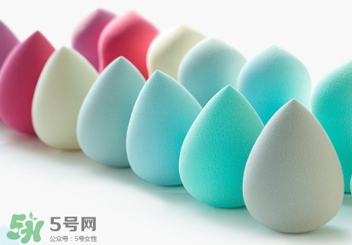 美妝蛋可以干用嗎？美妝蛋使用前要打濕嗎？