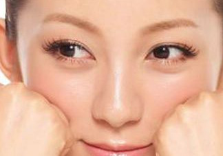 為什么臉上長(zhǎng)脂肪粒？臉上長(zhǎng)脂肪粒是什么原因
