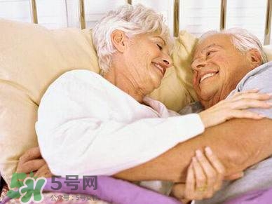 老年人還能性生活嗎？老年人的性生活需要注意什么？