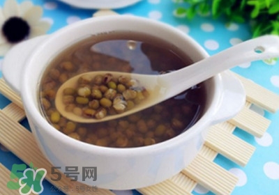 吃菠蘿舌頭麻怎么回事？吃菠蘿舌頭麻是過(guò)敏嗎