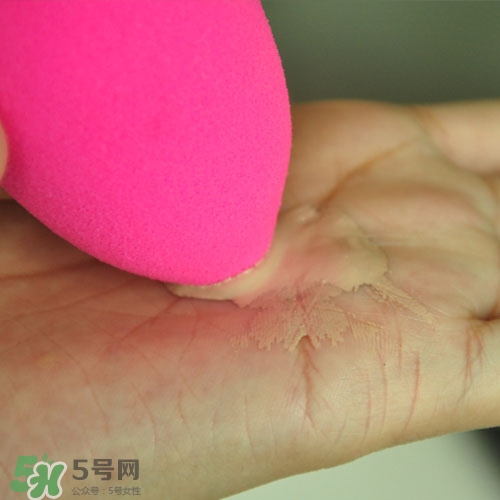 美妝蛋可以用香皂洗嗎？美妝蛋可以用肥皂洗嗎？