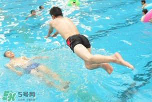 四月份可以游泳嗎？幾月份可以游泳？