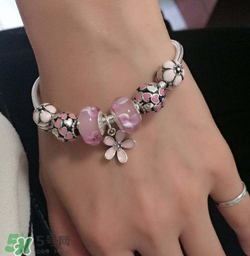潘多拉桃花系列什么寓意？pandora桃花系列的寓意是什么？