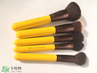 受受狼小黃鴨化妝刷怎么樣？受受狼小黃鴨化妝刷多少錢？