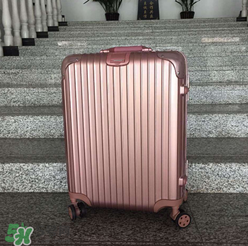 日默瓦和新秀麗哪個(gè)好？rimowa和新秀麗拉桿箱哪個(gè)更好？