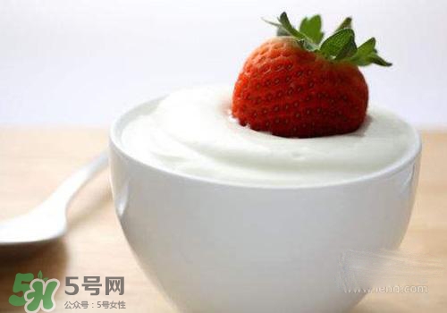 過期酸奶可以做面膜嗎？過期酸奶能不能做面膜？