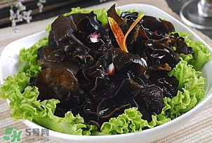 木耳和香椿能一起吃嗎？香椿能和木耳一起吃嗎？