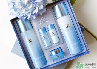 jayjun水乳套盒粉色藍色那個好？jayjun水乳粉色藍色區(qū)別