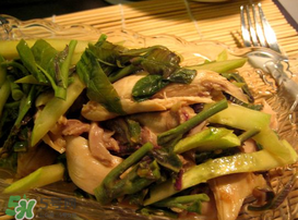 香椿和鴨肉能一起吃嗎？香椿和鴨肉可以同時吃嗎？