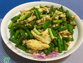 蒜苗能和雞蛋一起吃嗎？蒜苗可以炒雞蛋嗎？
