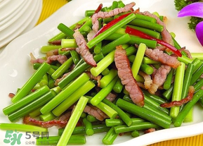 蒜苔不能和什么一起吃？蒜薹不能和什么一起吃？