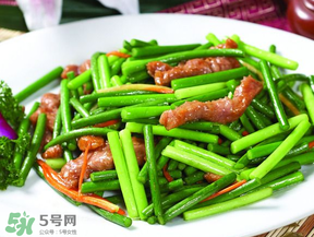 蒜苔不能和什么一起吃？蒜薹不能和什么一起吃？