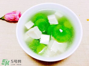 萵筍能和豆腐一起吃嗎？豆腐和萵筍可以一起吃嗎？