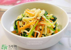 洋蔥和胡蘿卜能一起吃嗎？洋蔥和胡蘿卜可以一起炒嗎？
