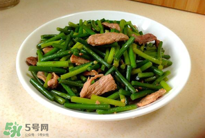 香椿和蒜苔能一起吃嗎？香椿蒜苔的做法