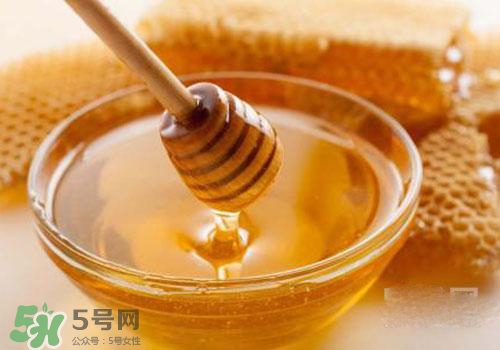 桃花茶可以加蜂蜜嗎？桃花茶可以和蜂蜜一起喝嗎？