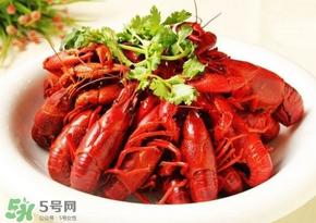 月經(jīng)可以吃油燜大蝦嗎？經(jīng)期能吃油燜大蝦嗎？