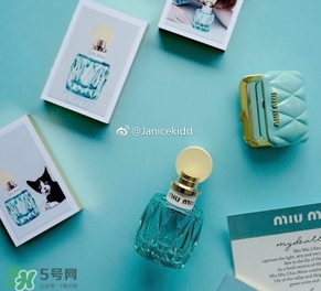 miu miu隨身鏡多少錢？miu miu限量隨身鏡價(jià)格上市時(shí)間