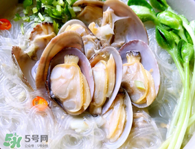 花甲發(fā)臭還能吃嗎？花甲買回來有點(diǎn)臭可以吃嗎？