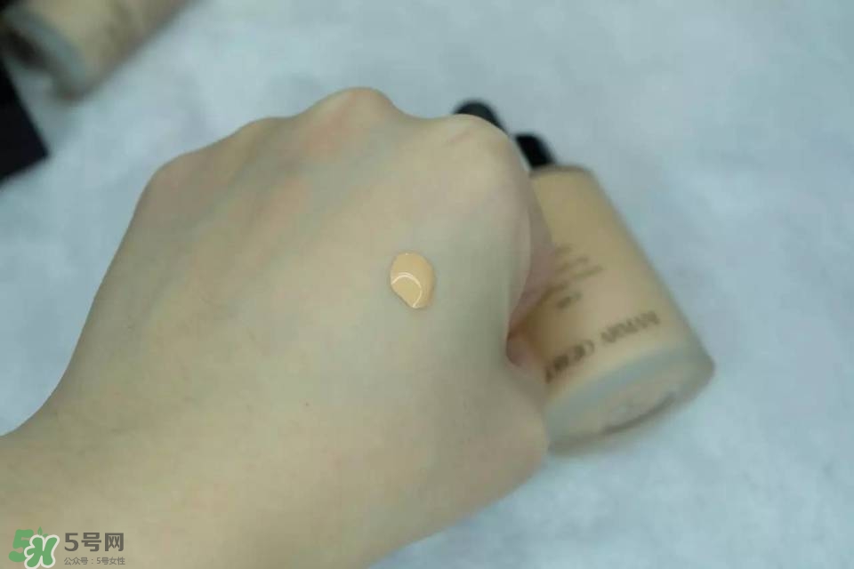 混合皮用什么粉底液？混合皮膚用什么粉底液比較好？