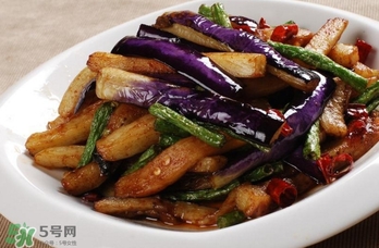 如何炒茄子不黑？怎么炒茄子不黑