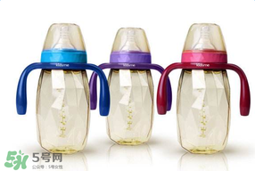 奶瓶能用洗潔精洗嗎？洗潔精能洗奶瓶嗎？
