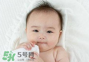 寶寶有鼻屎不通氣怎么辦？寶寶有鼻屎鼻塞怎么辦？