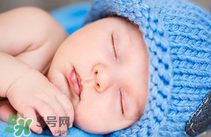 怎么樣給寶寶清理鼻腔？給寶寶清理鼻腔要注意什么？