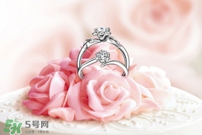 lovelove戒指是什么牌子？lovelove真愛之花戒指多少錢？