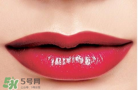 漂唇后嘴唇發(fā)黑怎么回事？漂唇后嘴唇發(fā)黑怎么辦？