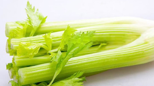 西芹是芹菜嗎？西芹和芹菜的區(qū)別