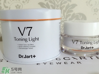 蒂佳婷素顏霜孕婦可以用嗎？v7素顏霜孕婦可以用嗎