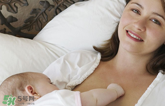 正常母乳是什么顏色？什么顏色的母乳營(yíng)養(yǎng)高？