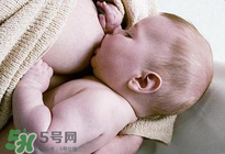 哺乳期奶水時多時少是什么原因？哺乳期奶水時多時少怎么辦？