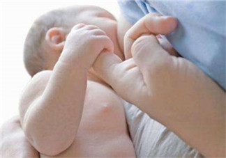正常母乳是什么顏色？什么顏色的母乳營(yíng)養(yǎng)高？