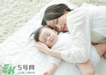 寶寶一般在什么時候會叫爸爸媽媽？寶寶說話和智力有關系嗎