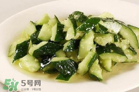 刀拍涼拌黃瓜怎么做？最簡單的涼拌黃瓜