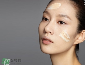 粉底液可以涂在眼部嗎？粉底液涂在眼部有什么危害？