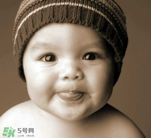 寶寶遲遲不肯說(shuō)話該怎么辦？寶寶說(shuō)話晚的正確引導(dǎo)辦法