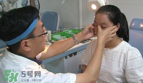 鹽水洗鼻能治好鼻炎嗎？鹽水洗鼻的正確方法