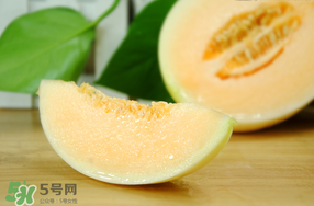香瓜和菠蘿能一起吃嗎？香瓜和菠蘿可以吃嗎？
