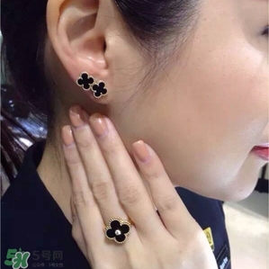 梵克雅寶項(xiàng)鏈?zhǔn)鞘裁床馁|(zhì)？vca項(xiàng)鏈?zhǔn)屈S金的嗎